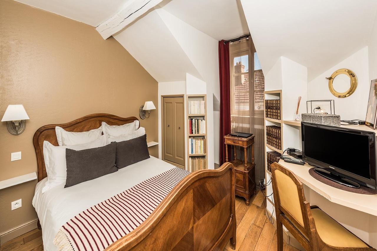Chambres D'Hotes La Closerie Des Trois Marottes Bed and Breakfast Melun Exteriör bild