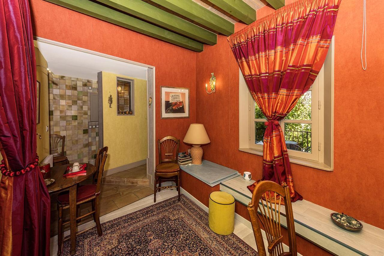 Chambres D'Hotes La Closerie Des Trois Marottes Bed and Breakfast Melun Exteriör bild