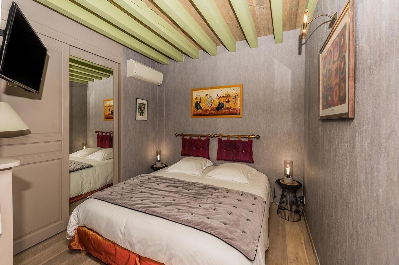 Chambres D'Hotes La Closerie Des Trois Marottes Bed and Breakfast Melun Exteriör bild